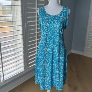 Columbia Sports Dress Size Large Blue and White Coastal Pattern